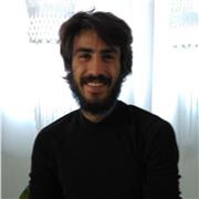 Profesor de guitarra clásica y moderna para todas las edades. Doy también clases de iniciación, solfeo y armonía adaptadas a tus necesidades, partiendo de la voz o a partir del instrumento con el que estés familiarizado